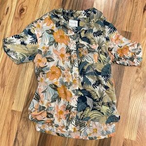 American Eagle Hawaiian shirt